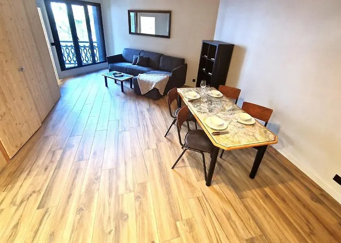 Base Camp Vue Mont Blanc Centre Apartman *