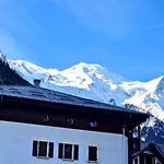 Base Camp Vue Mont Blanc Centre 아파트 샤모니