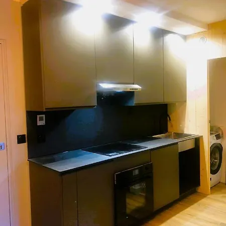 Base Camp Vue Mont Blanc Centre * Chamonix Mont Blanc