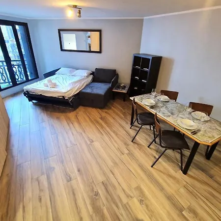 Base Camp Vue Mont Blanc Centre